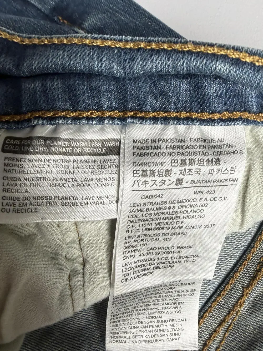 Levis 514 Jeans Mens 36x30 Blue Med Wash Denim Relaxed Straight Leg Casual